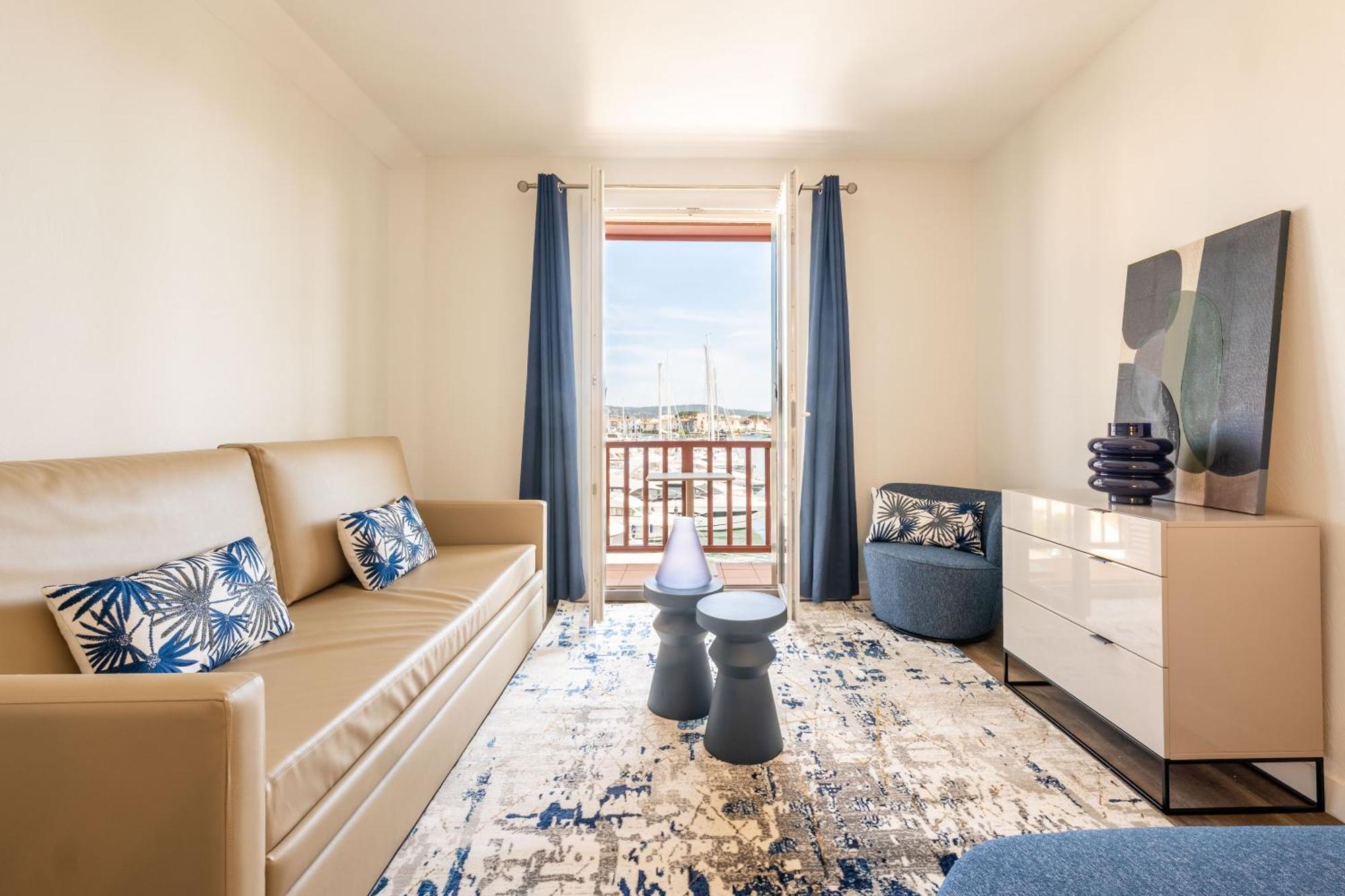 غريمو Le Suffren Hotel المظهر الخارجي الصورة